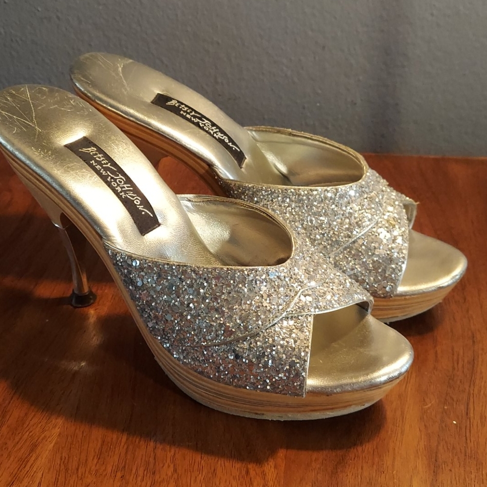 Betsey Johnson silver Polly heels
